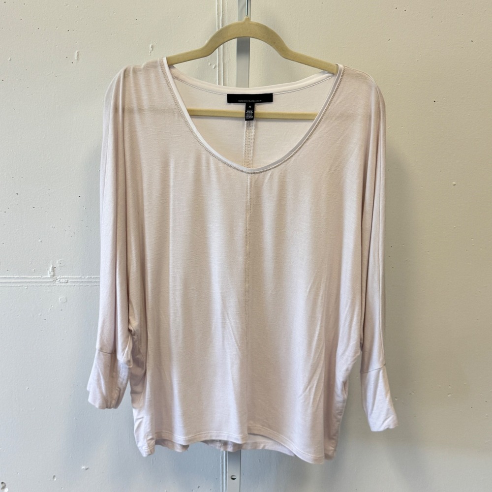 White House Black Market Nude Pink Dolman Sleeve Scoop Neck Chain Trim Top Med
